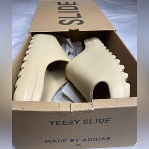 Adidas Yeezy Slide Desert Sand Beige excellent condition US men sz 14